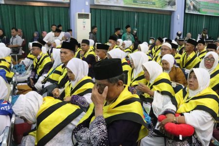 Pelunasan Tahap I Ditutup, 87 Jemaah Haji Batam Slahah Lunas