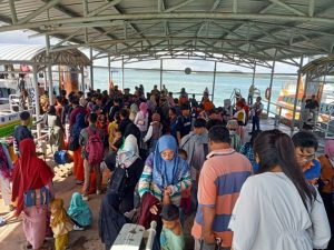 Pemudik Laut Membludak, Penumpang Pelni Naik 110 Persen