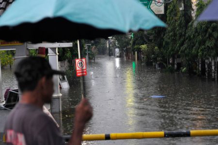 Prakiraan Cuaca Senin, 10 Maret 2025 26wilayah di Jawa Barat Waspada Hujan Lebat