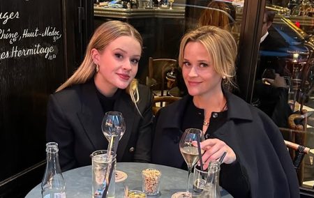 Reese Witherspoon Rayakan Ulang Tahun Ke-49, Dapat Ucapan Manis Dari Putrinya Dan Rekan Selebriti