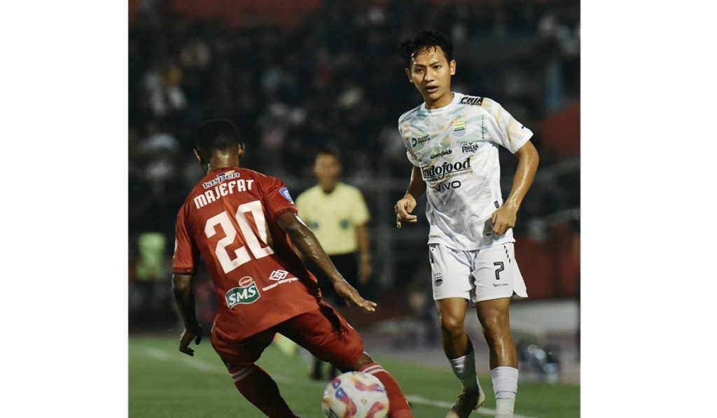 Semen Padang vs Persib, Menang Telak, Maung Bandung Kokoh Di Puncak Klasemen