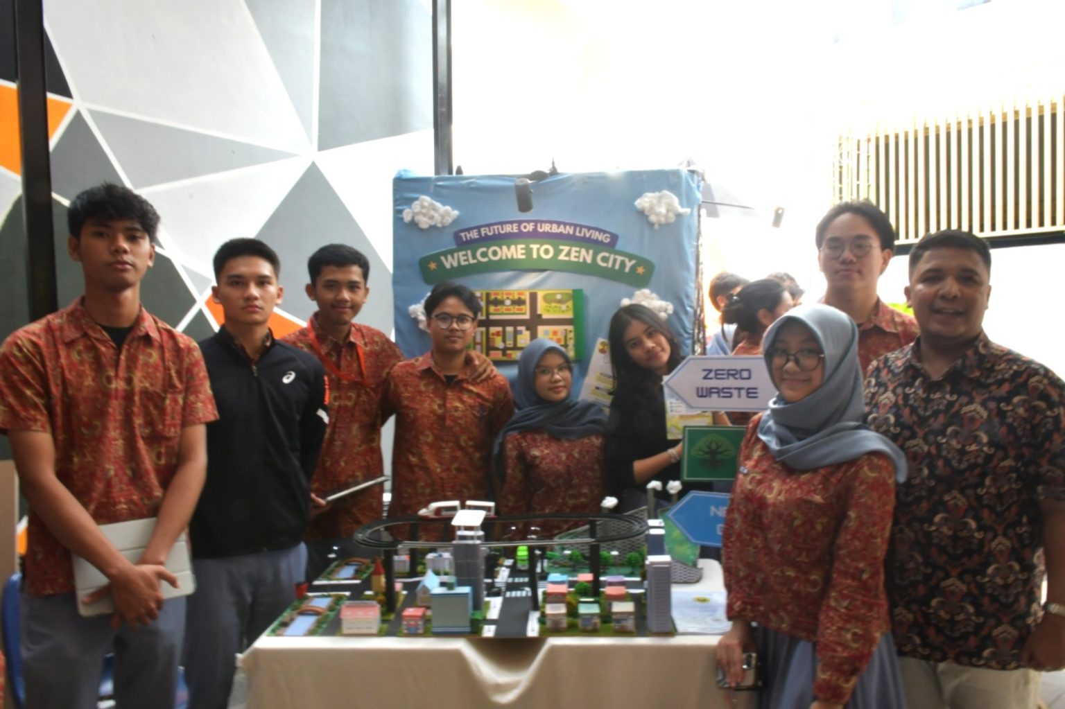 Sma Labschool Jakarta Pamerkan Proyek Siswa Berbasis Steam