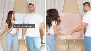 Tim Tebow, istri mengungkapkan bahwa mereka memiliki bayi perempuan