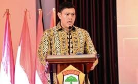 Wakil Ketua Komisi I DPR Ri Sebut Seskab Teddy Tak Perlu Mundur