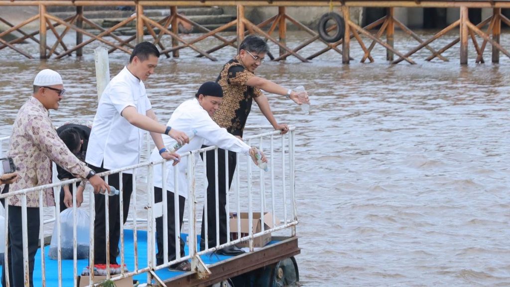 Wujudkan Kepedulian Terhadap Lingkungan Melalui Sedekah Sungai